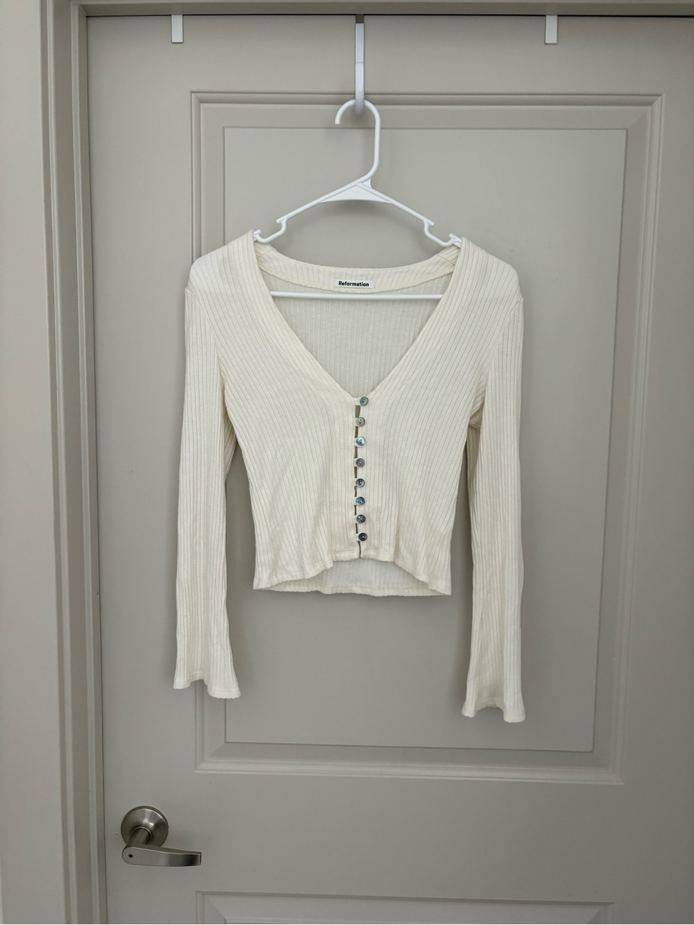 Reformation Cream Ribbed V-Neck Button-Front Top Size S